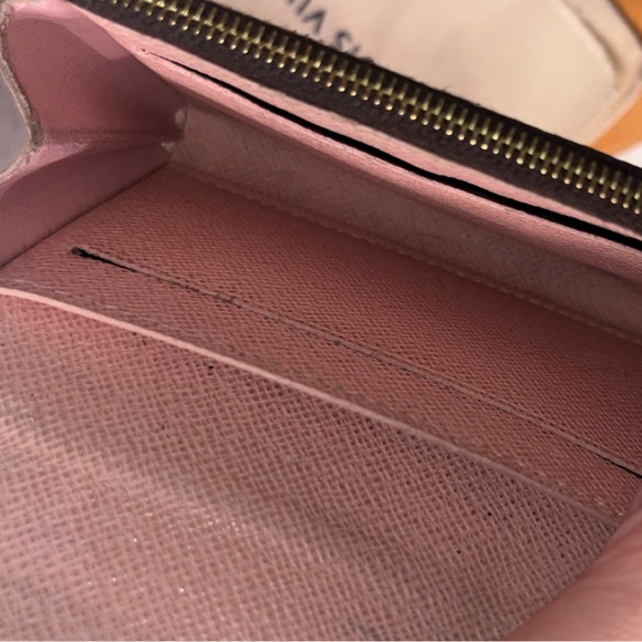 Louis Vuitton Rosalia coin-purse/wallet - Picture 4 of 6